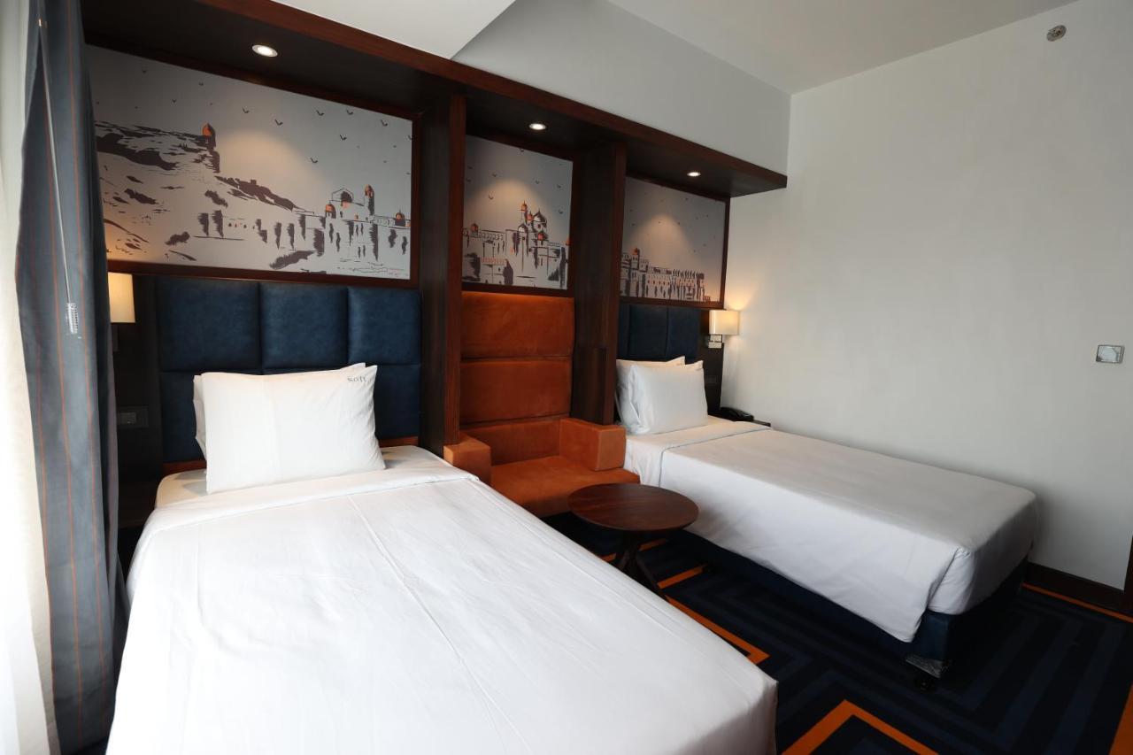 Holiday Inn Express & Suites Jaipur Gopalpura エクステリア 写真