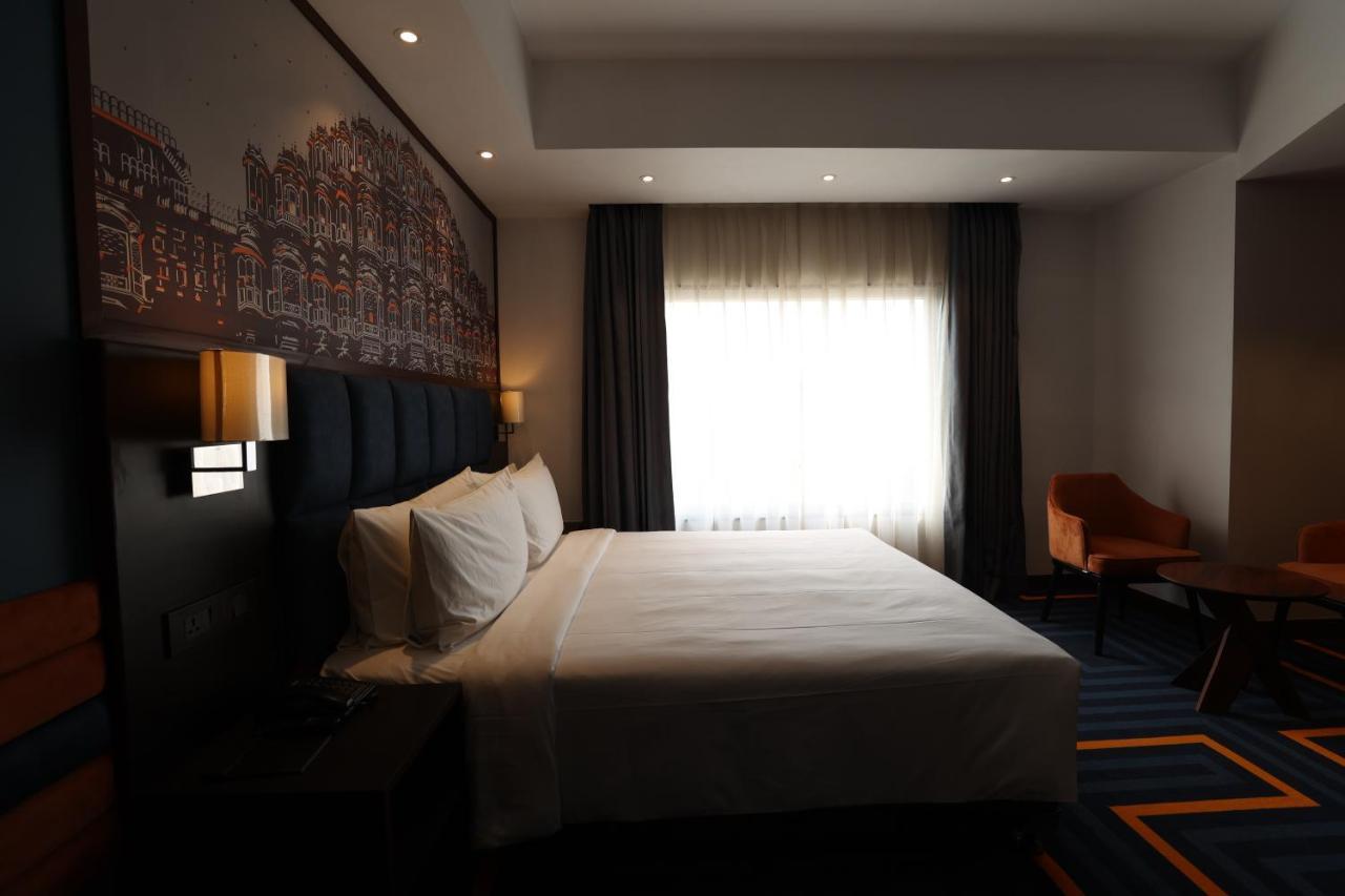 Holiday Inn Express & Suites Jaipur Gopalpura エクステリア 写真