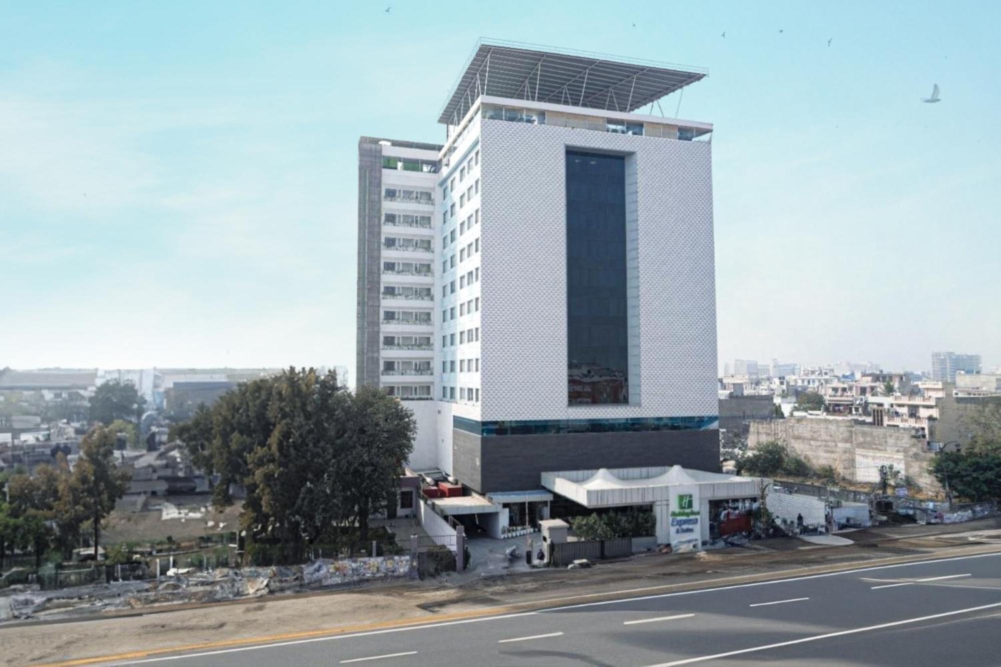 Holiday Inn Express & Suites Jaipur Gopalpura エクステリア 写真