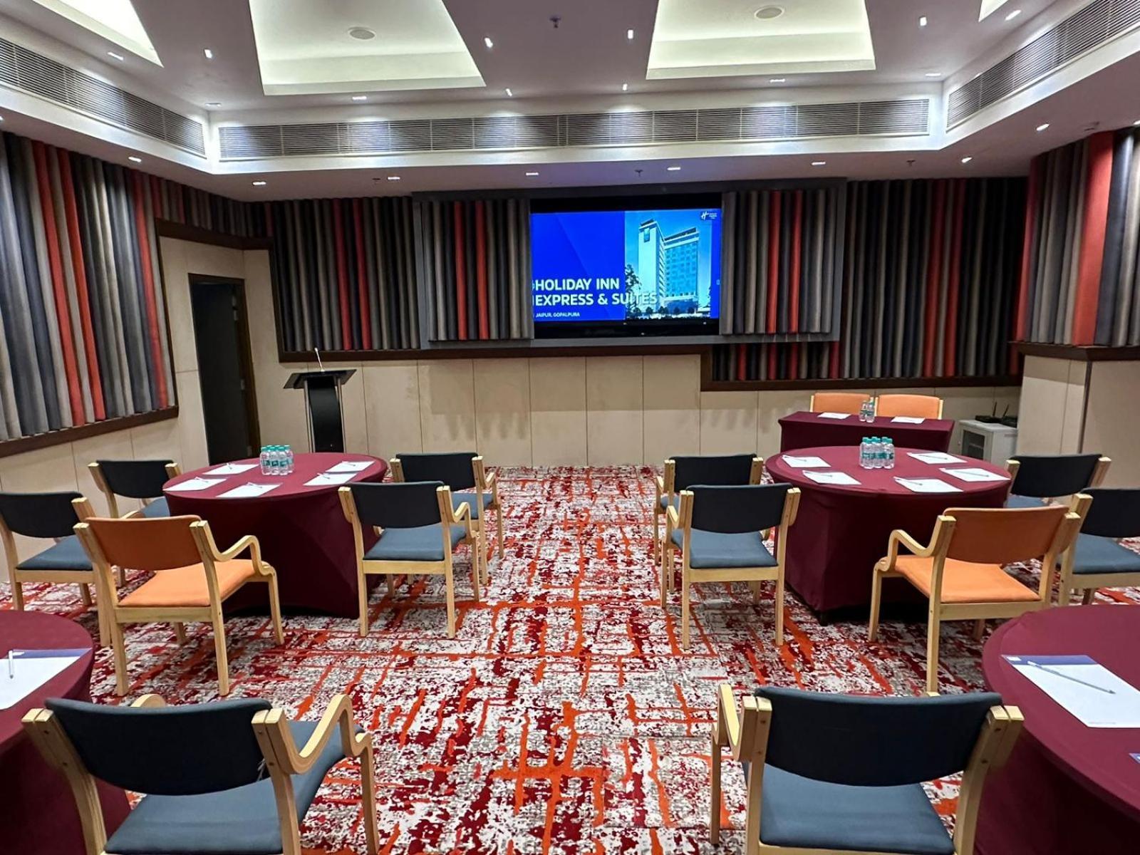Holiday Inn Express & Suites Jaipur Gopalpura エクステリア 写真