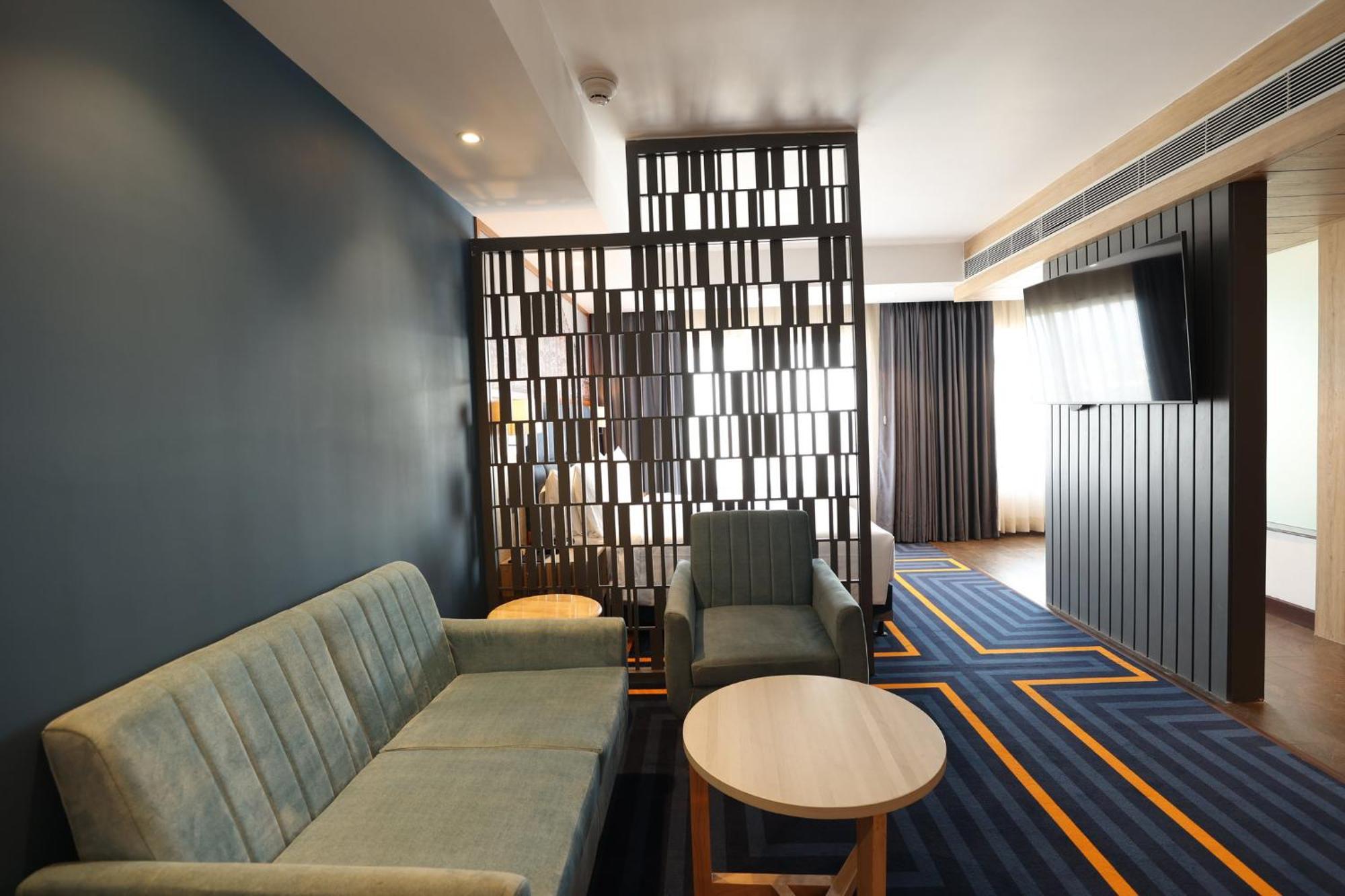 Holiday Inn Express & Suites Jaipur Gopalpura エクステリア 写真