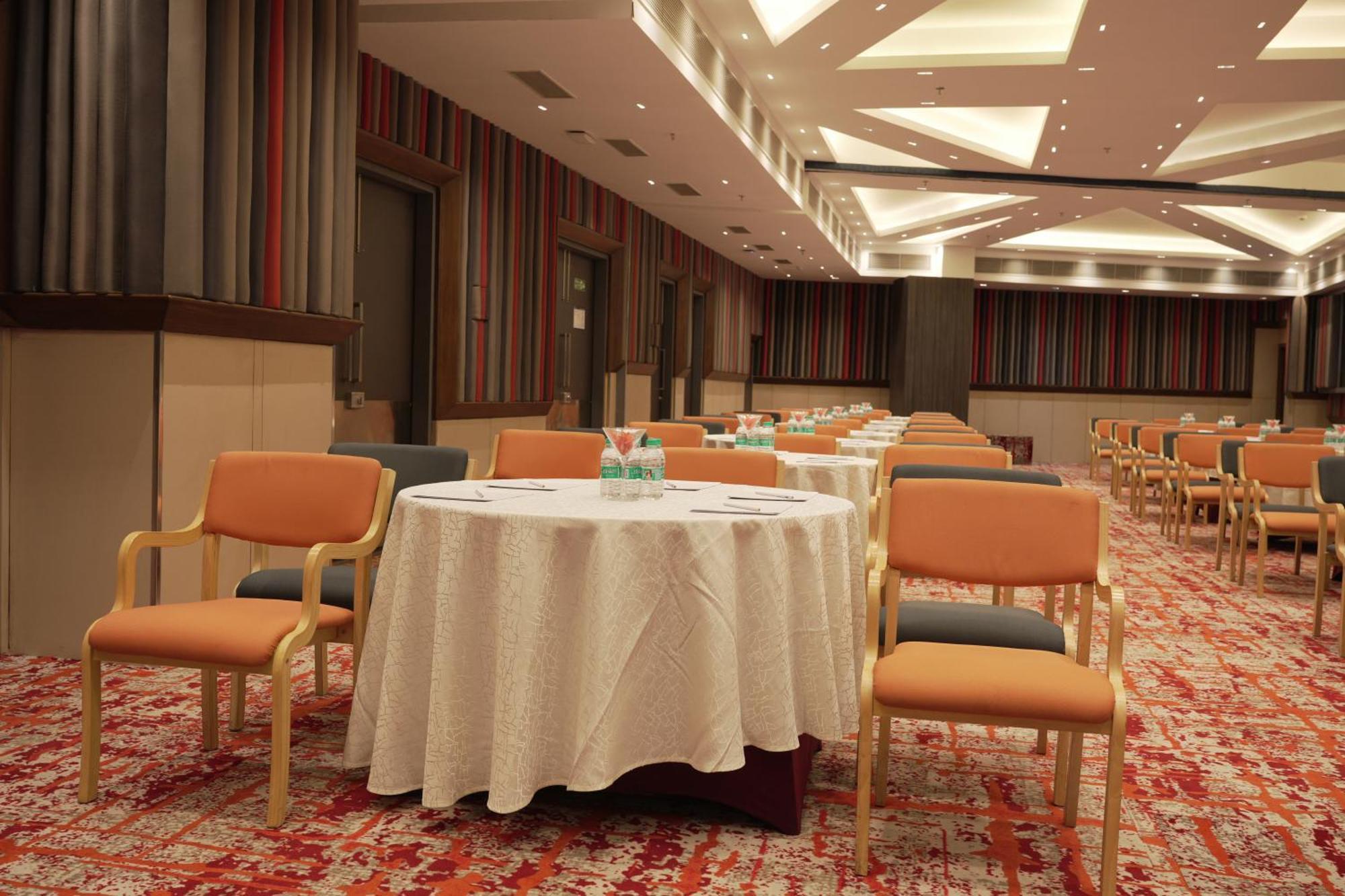 Holiday Inn Express & Suites Jaipur Gopalpura エクステリア 写真